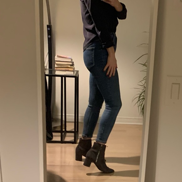 Grey suede heeled ankle booties - Picture 7 of 7